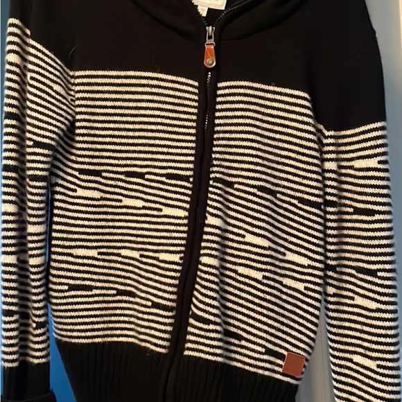 Bench sweater - Picture 4 of 4